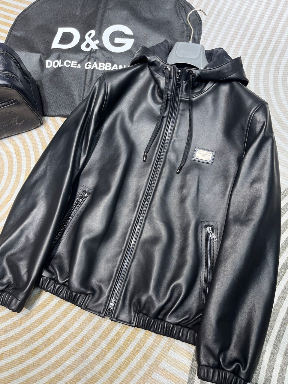 Jaqueta Dolce & Gabbana D&G em couro preta