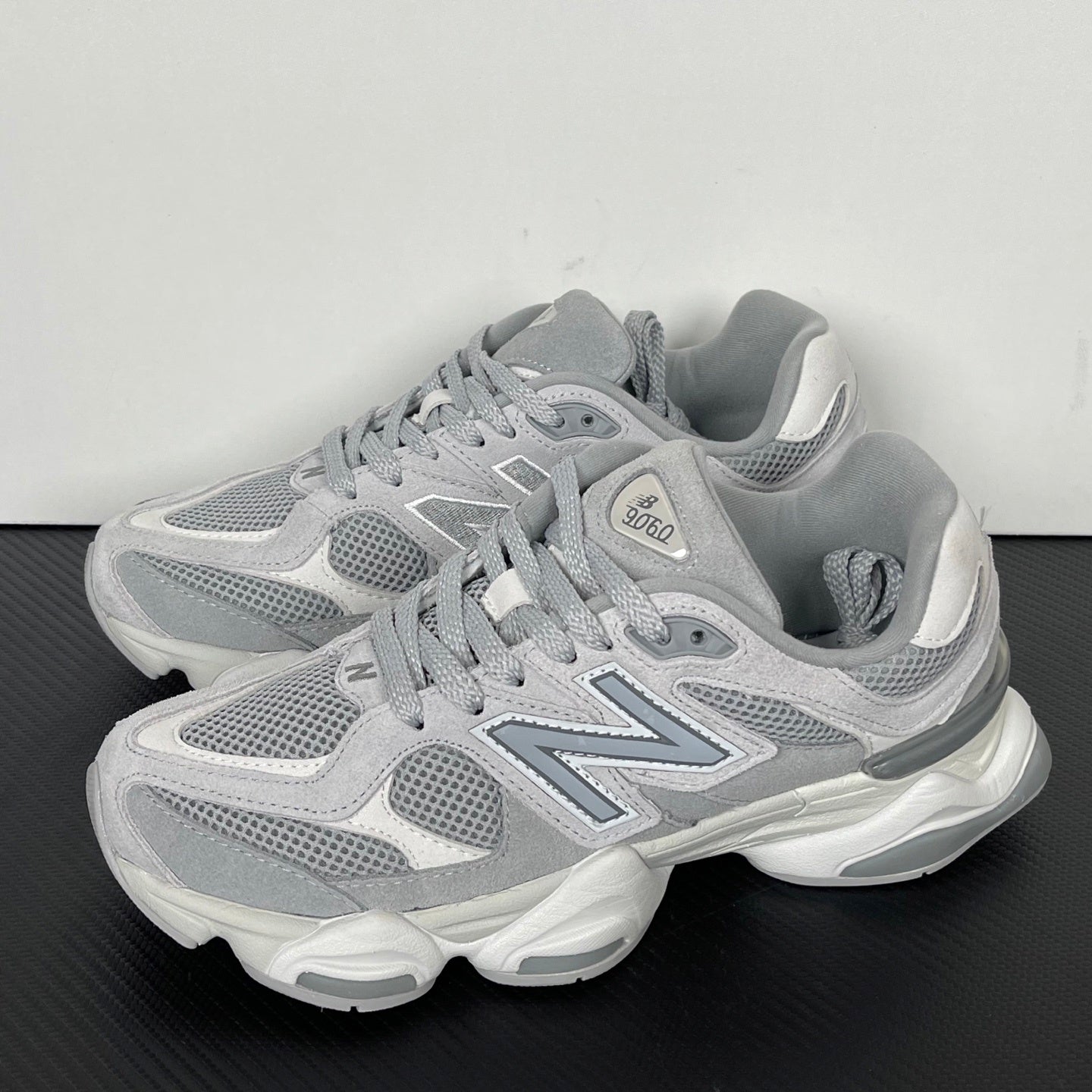 NEW BALANCE 9060 cinza/branco