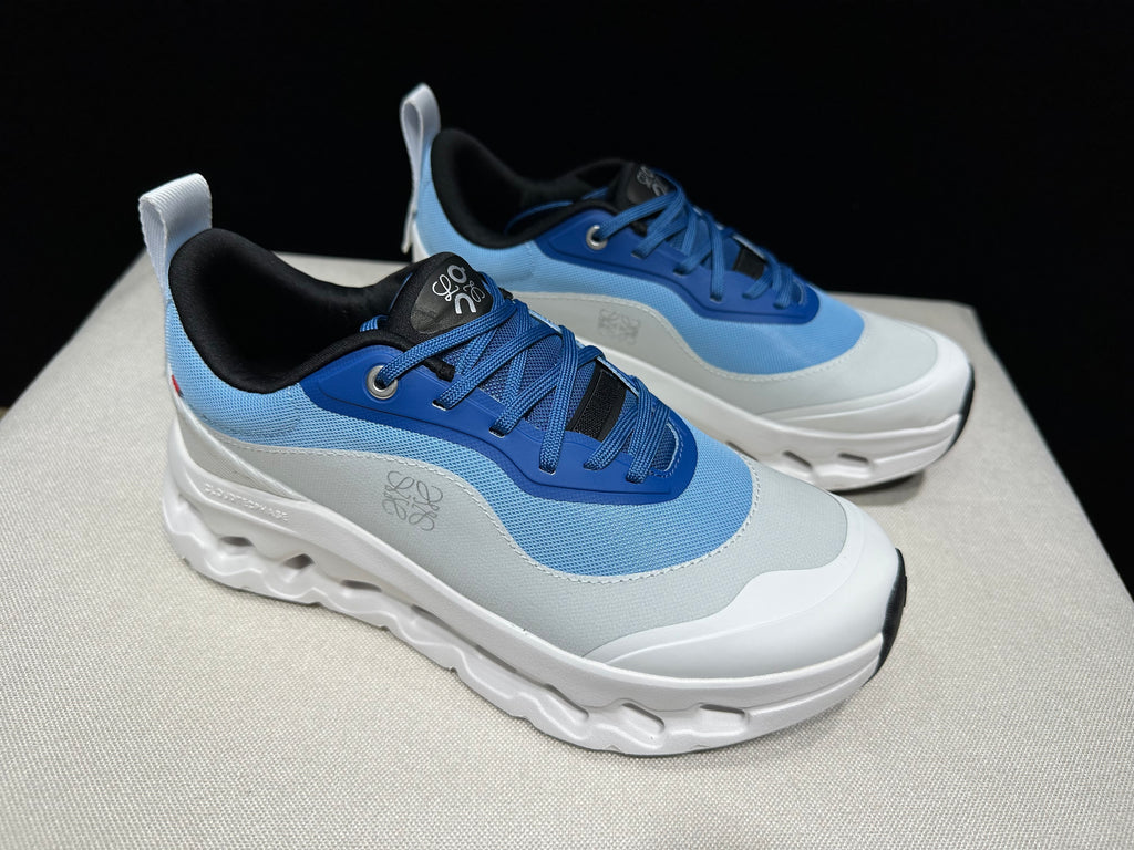 Tênis On Cloudtilt x LOEWE branco/azul