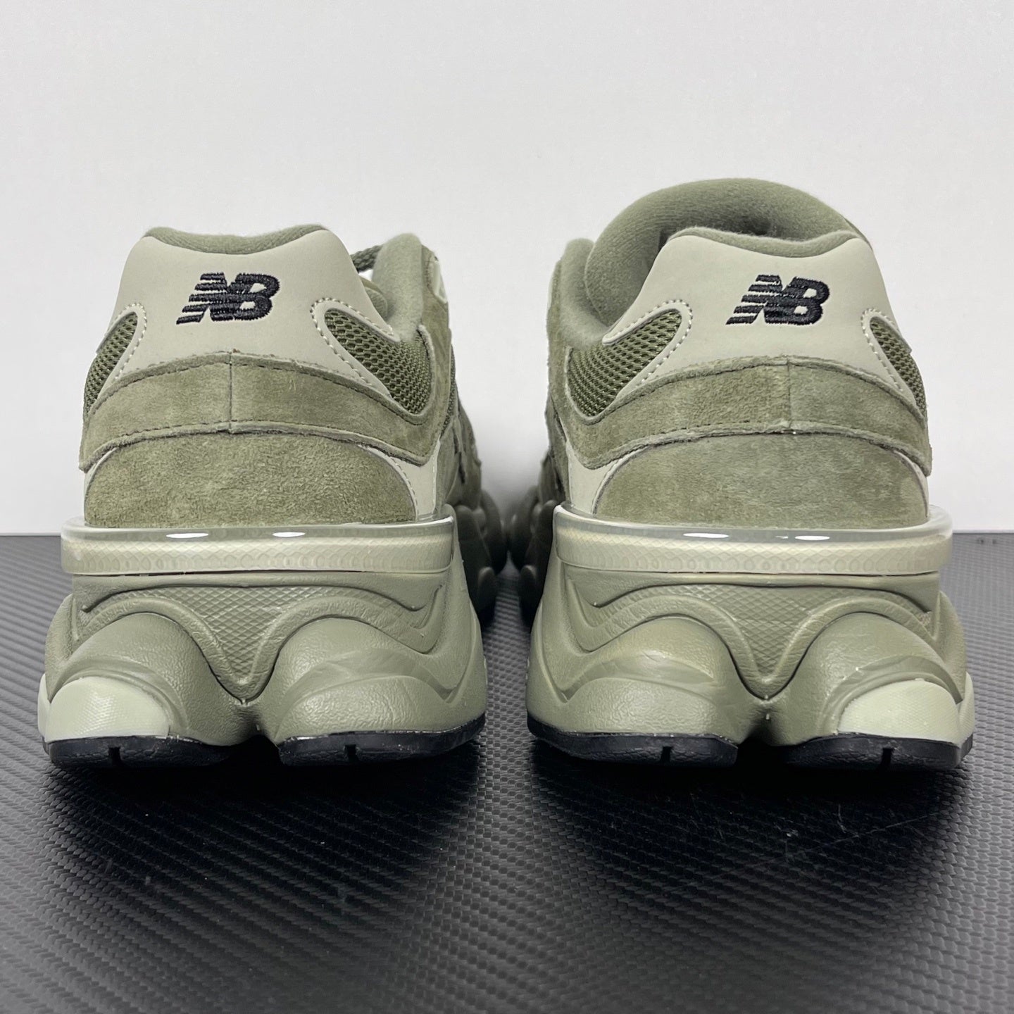 NEW BALANCE 9060 verde militar