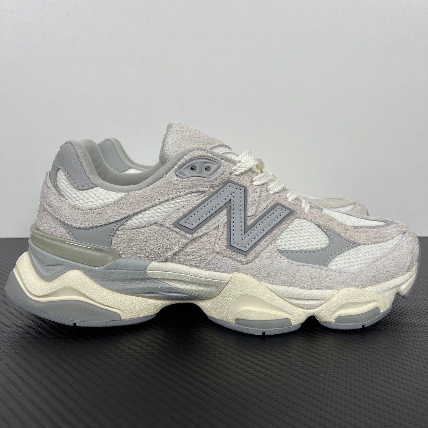 NEW BALANCE 9060 bege