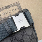 Pochete Gucci GG Embossed Supreme Cinza 28x15x3.5cm