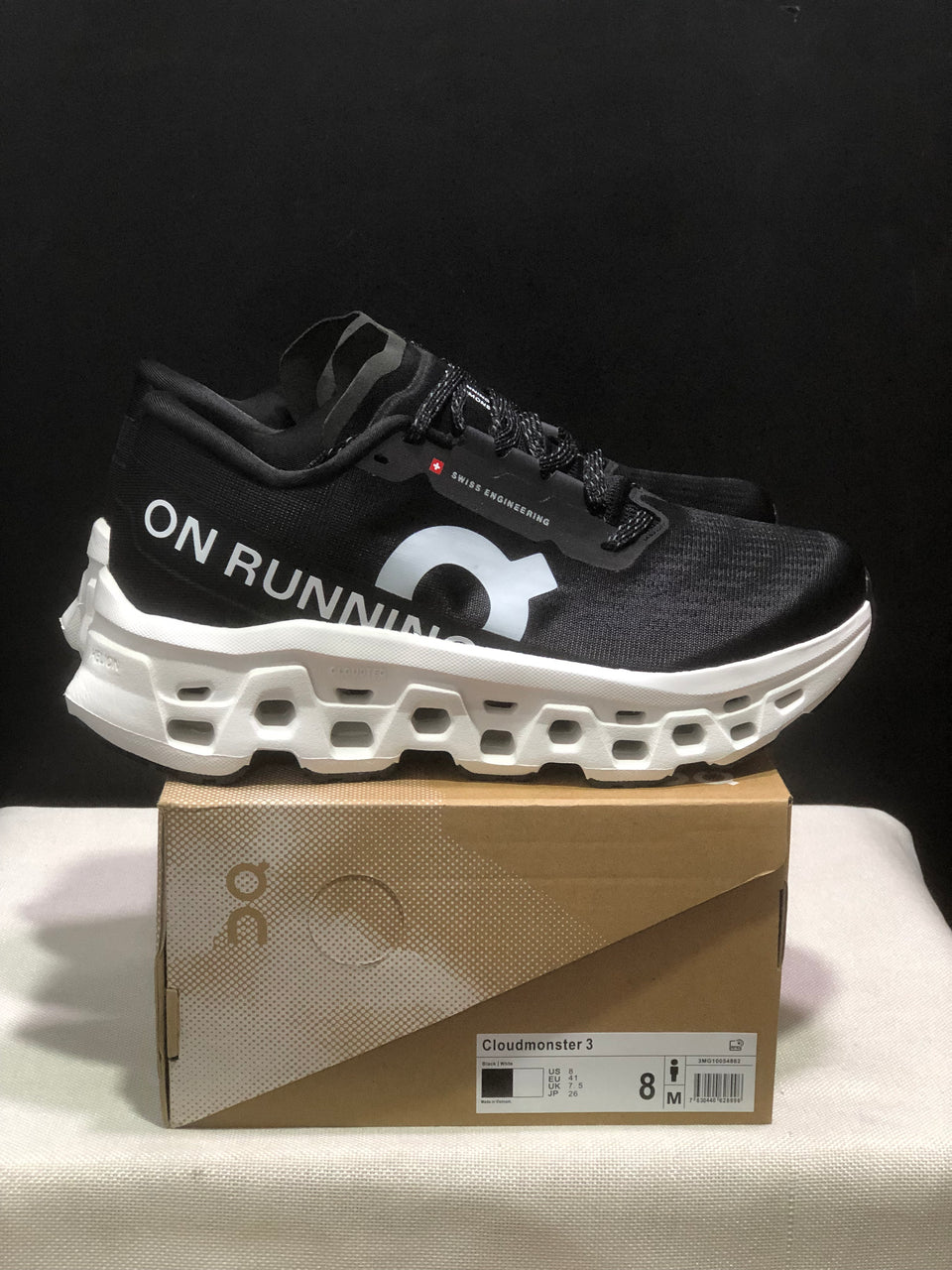 Tênis On Running Cloudmonster 3 preto/branco