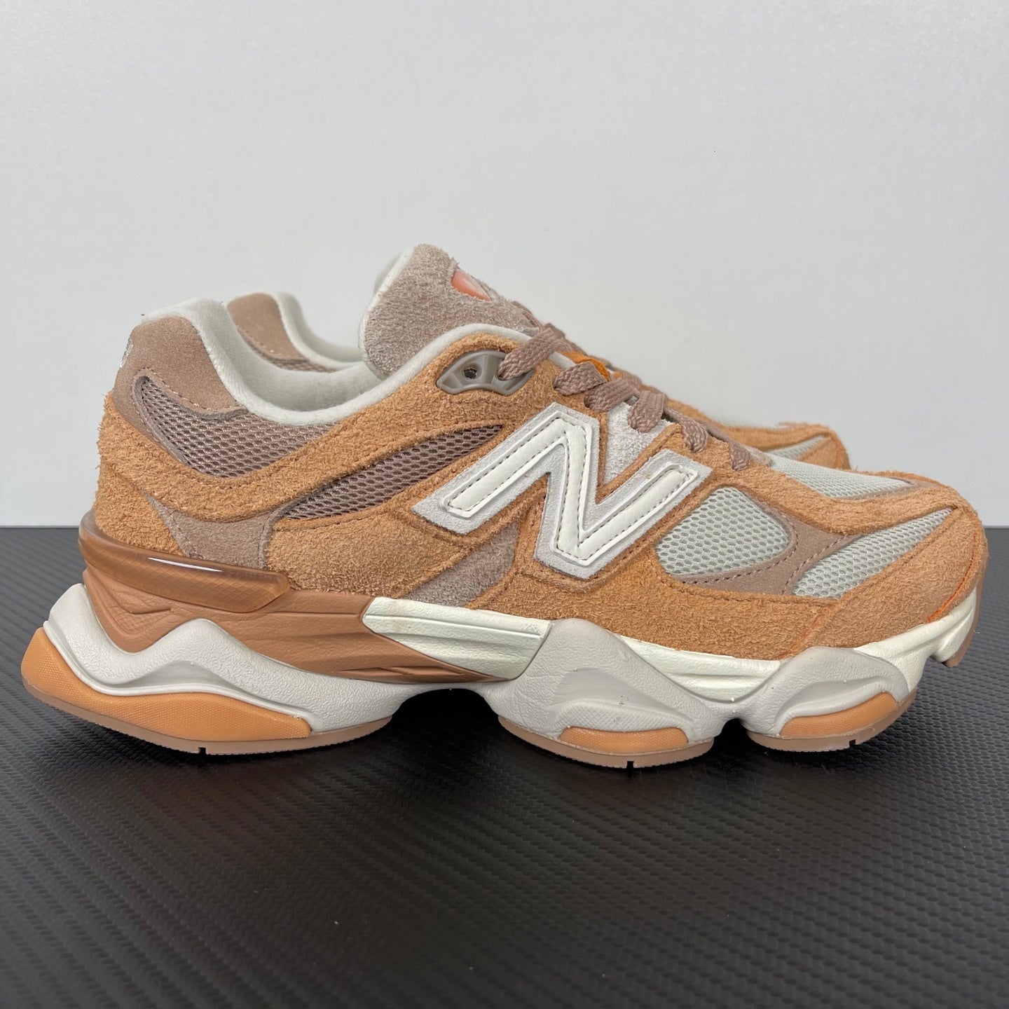NEW BALANCE 9060 laranja