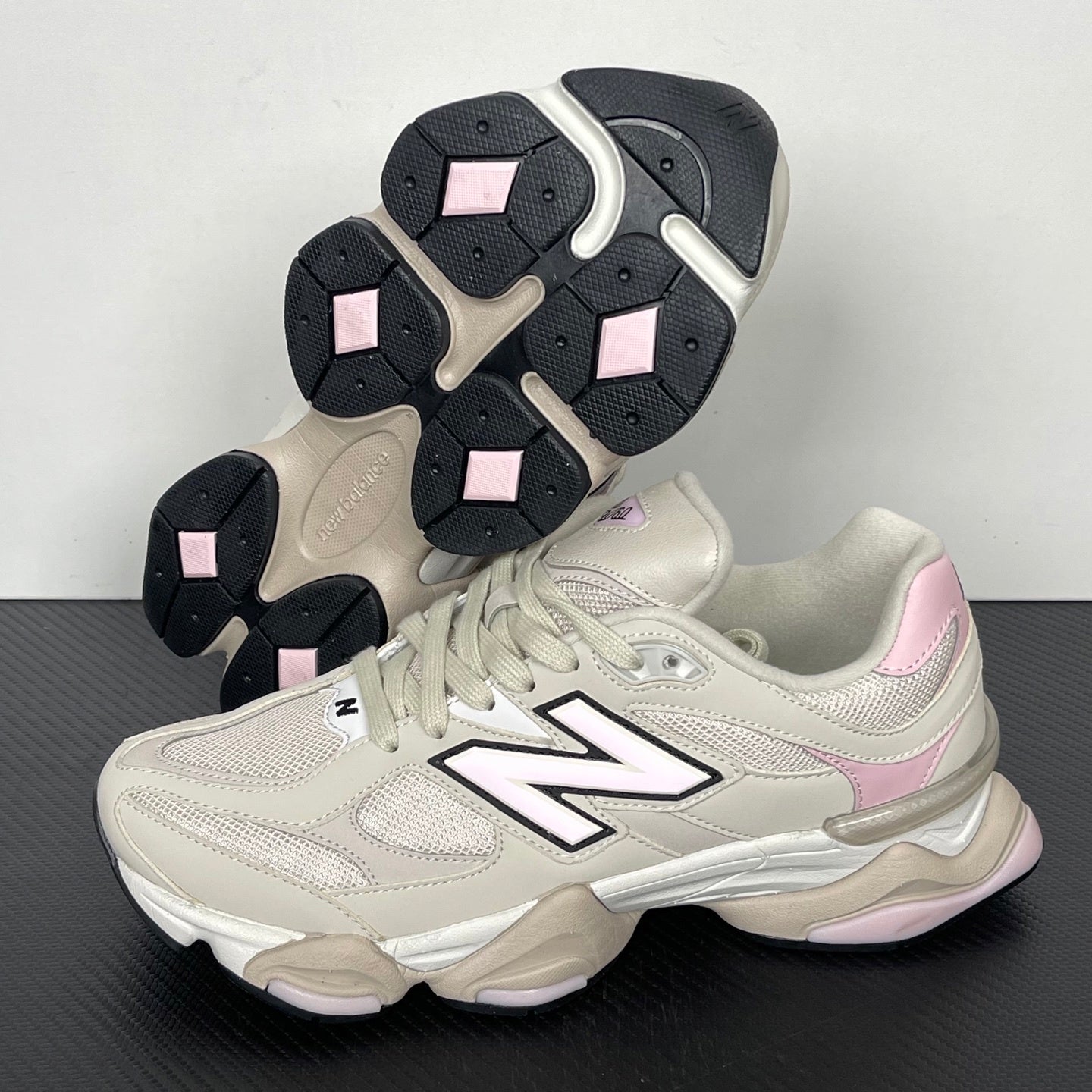 NEW BALANCE 9060 bege/rosa