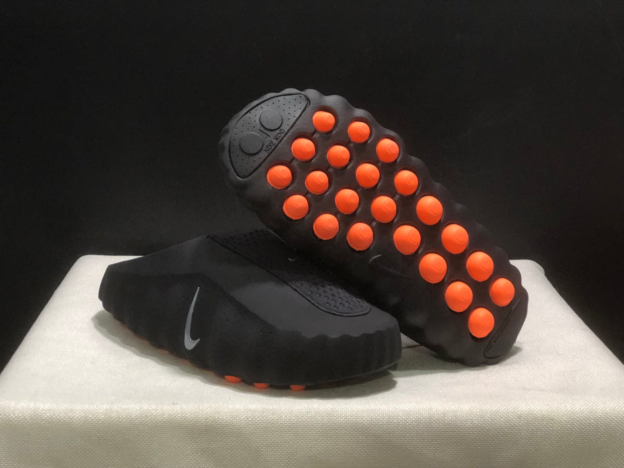 Slide Nike Mind 001 Black Chrome Preto