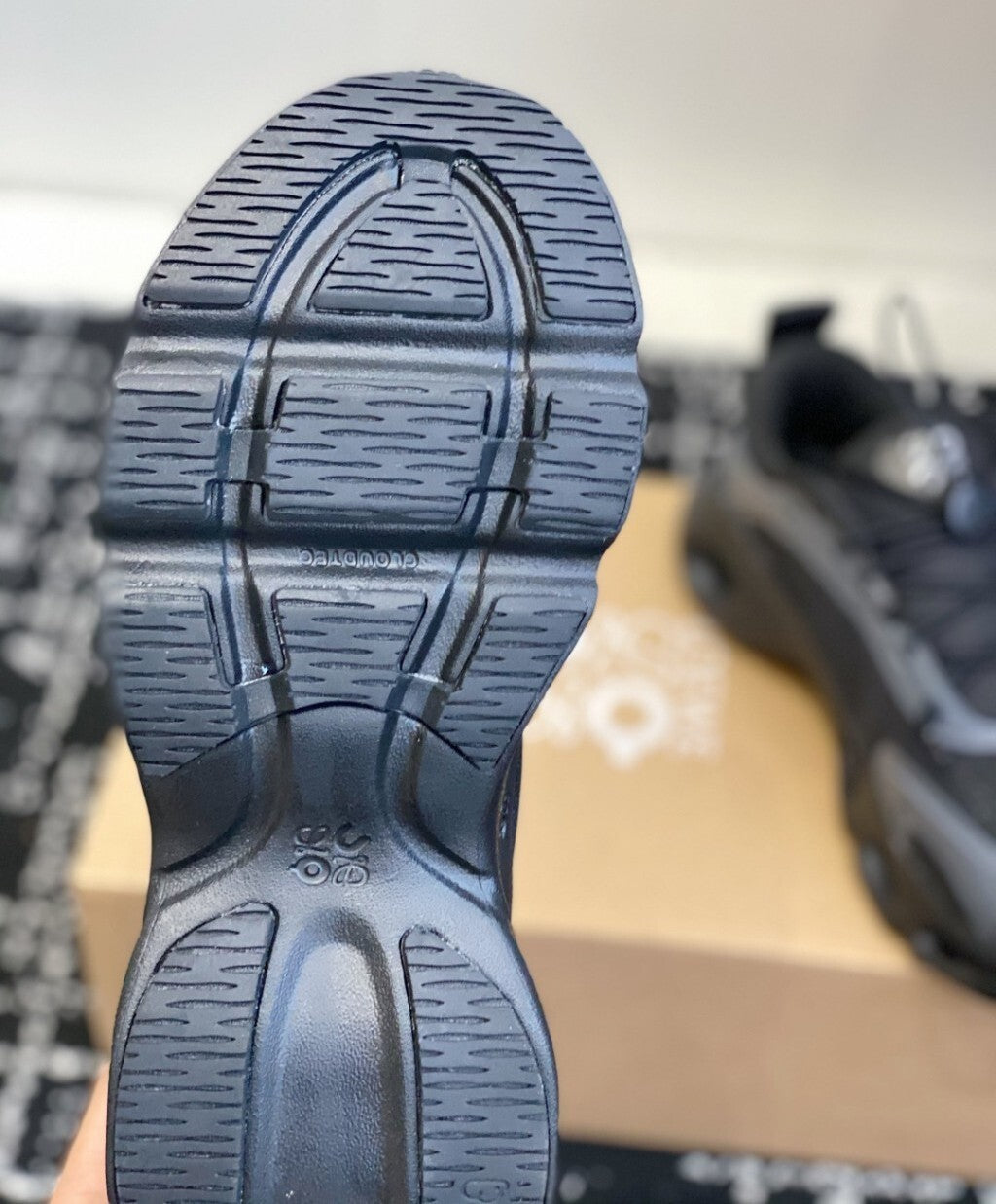 Tênis On Cloudsolo x LOEWE Preto