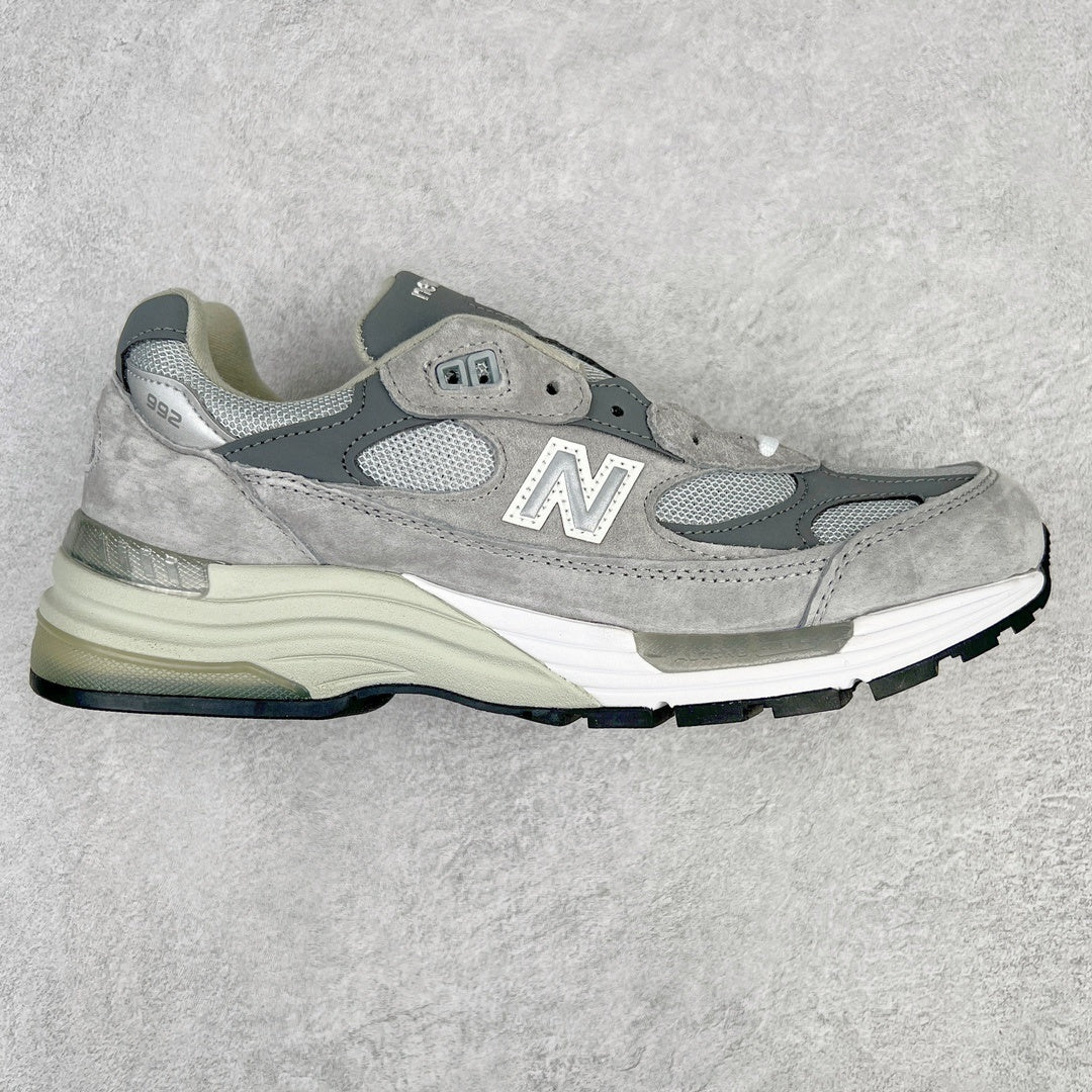 NEW BALANCE 992 Grey Silver