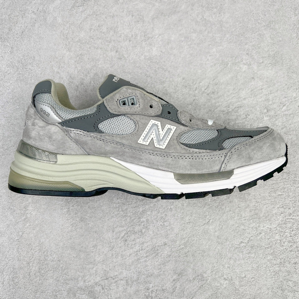 NEW BALANCE 992 Grey Silver