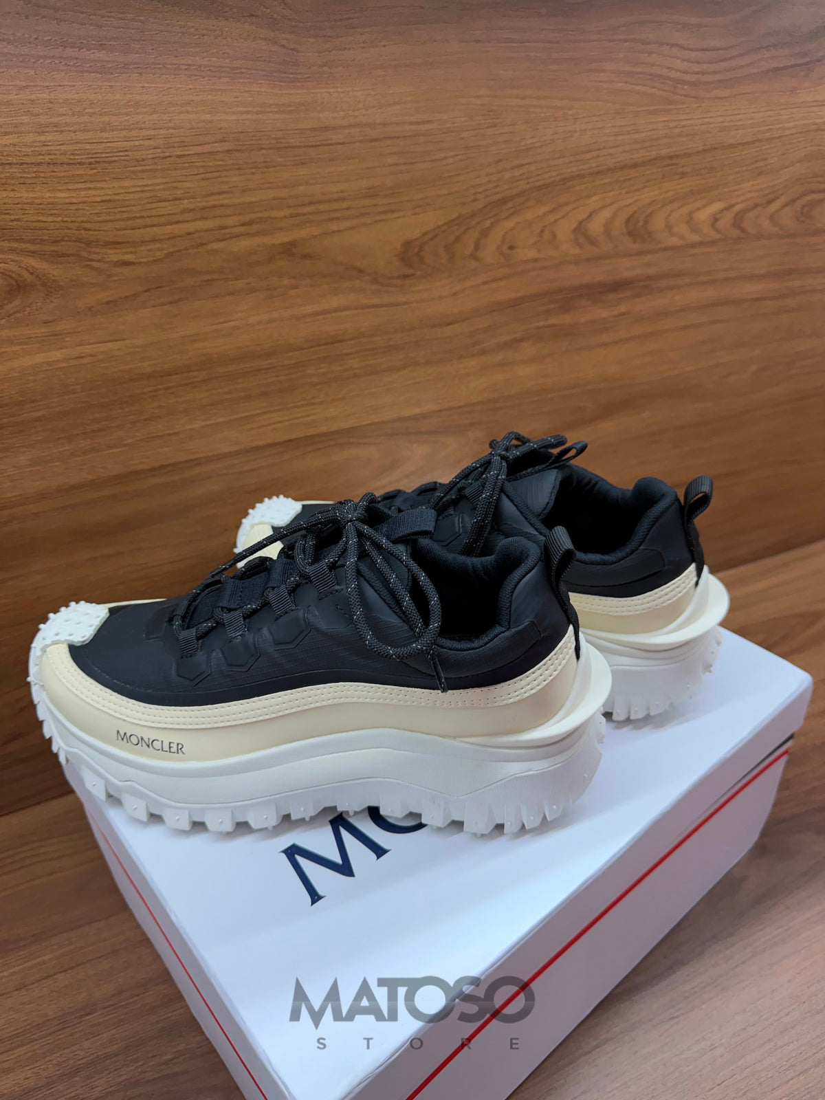 Moncler preto 38br pronta entrega