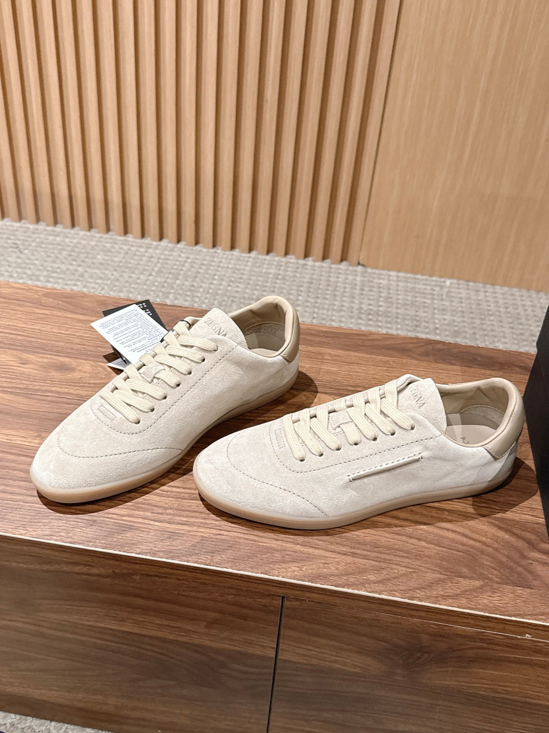 Zegna 232 Camurça bege