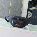 Pochete Dior x KAWS Rider 2.0 39x17x11.5cm