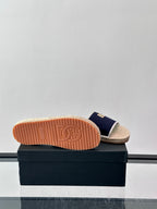Espadrilhe DG com logo gravado azul