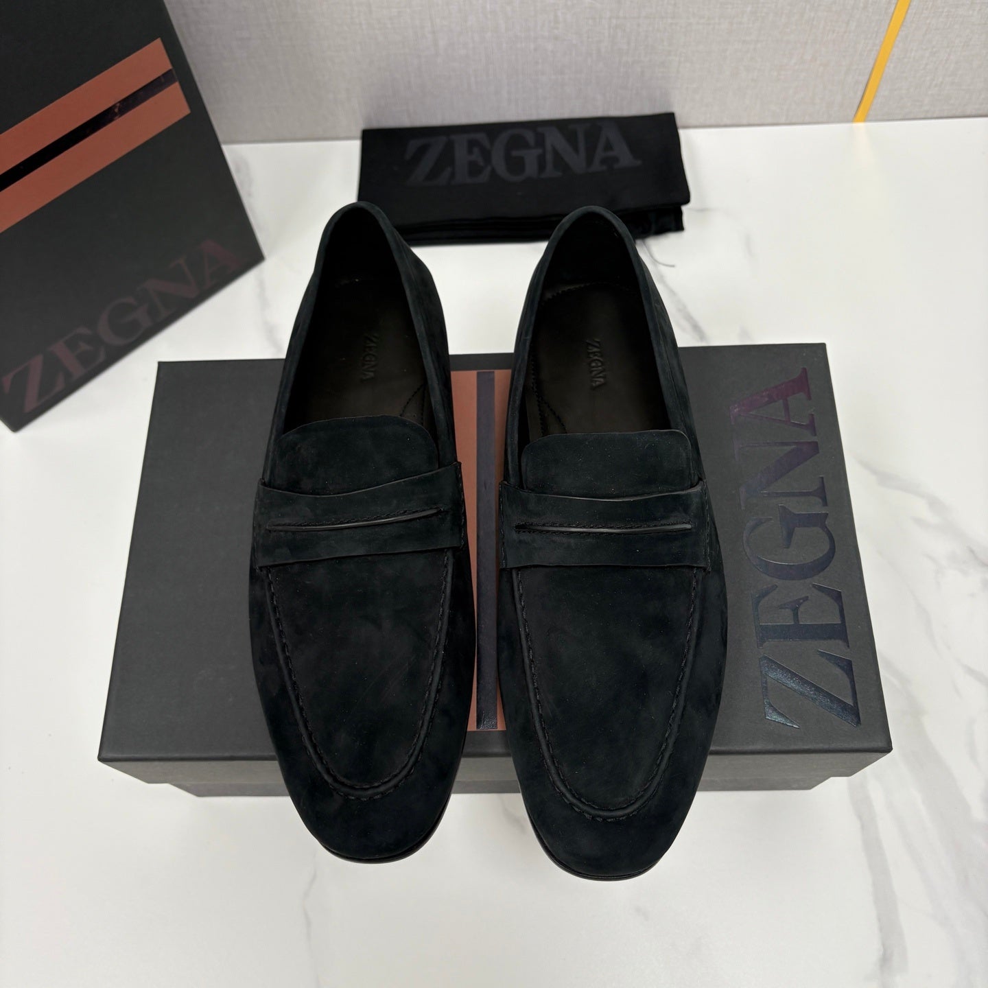 Mocassim Zegna Penny Loafer camurça preto