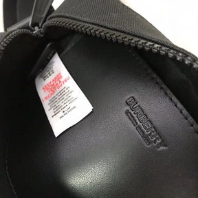 Bolsa Burberry Horseferry Print de Nylon Preto 22x11x16.5CM