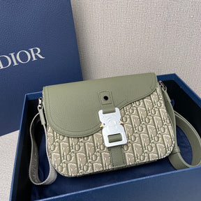 Bag Dior Saddle Messenger Pequena Verde 23x18x6CM