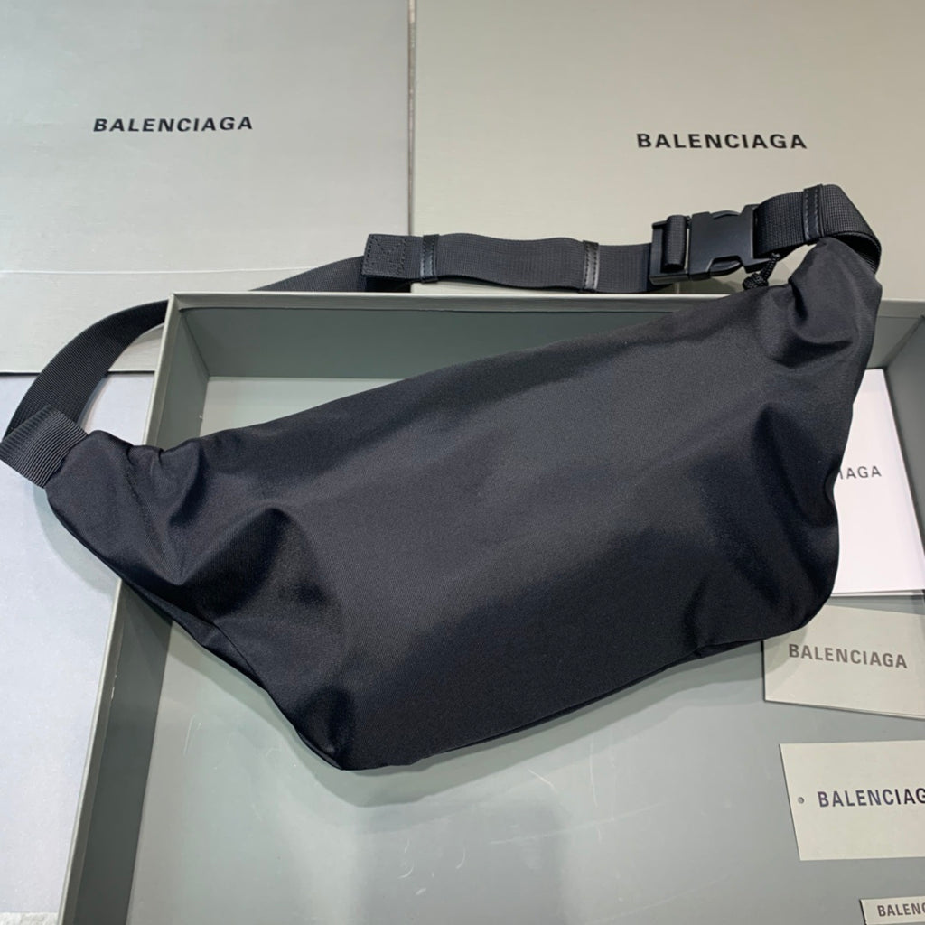 Balenciaga Wheel Logo Embroidered em Nylon 23x5x20cm