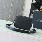 Pochete Dior Messenger  x Hilton Nel 2024  23×17×7.5 cm