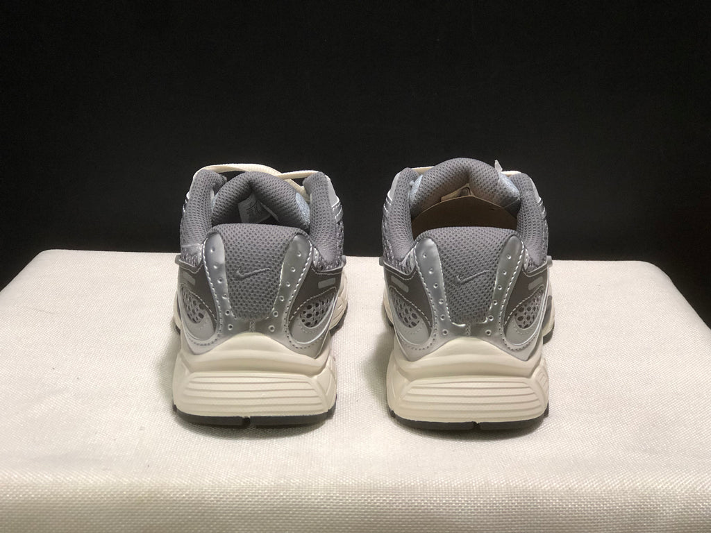 Nike V5 RNR cinza