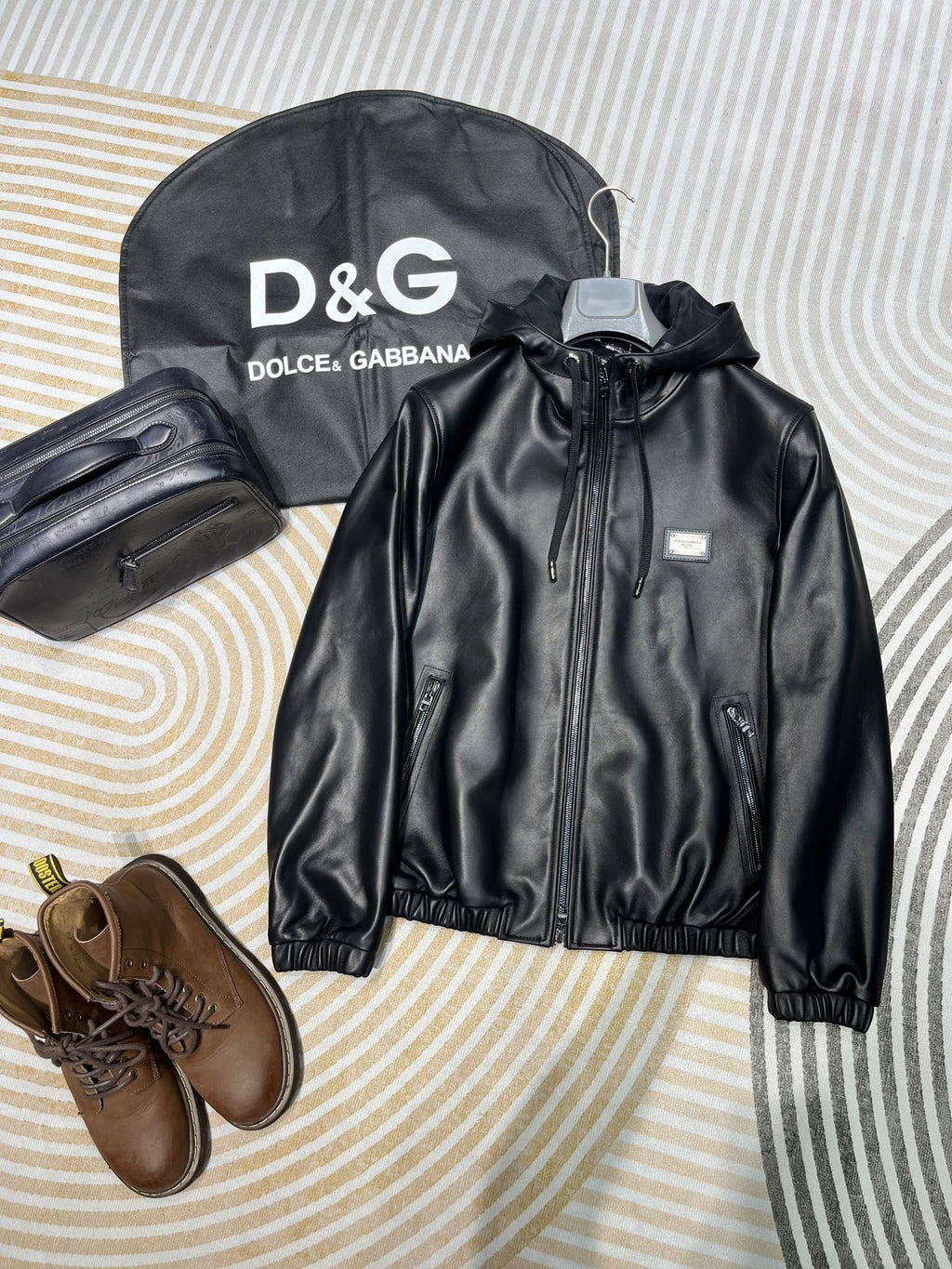 Jaqueta Dolce & Gabbana D&G em couro preta