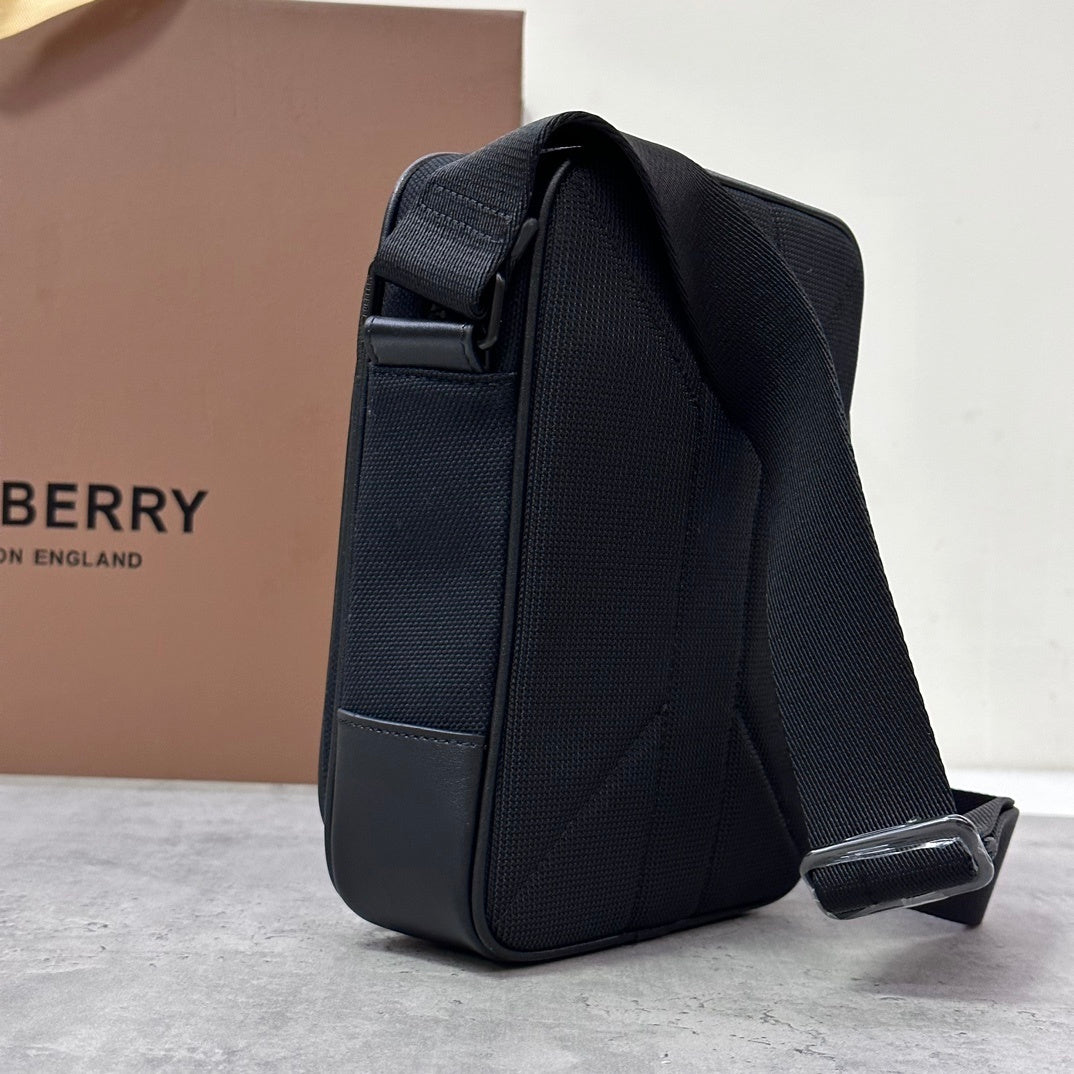 Bolsa Burberry carteiro Freddie com zíper 23×17×6CM
