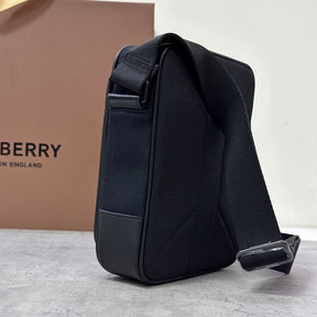 Bolsa Burberry carteiro Freddie com zíper 23×17×6CM