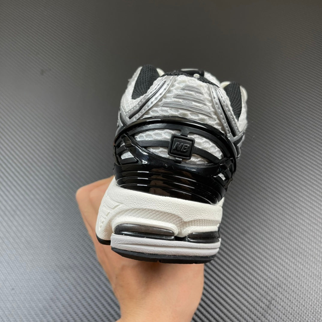 NB 1906 Preto/prata