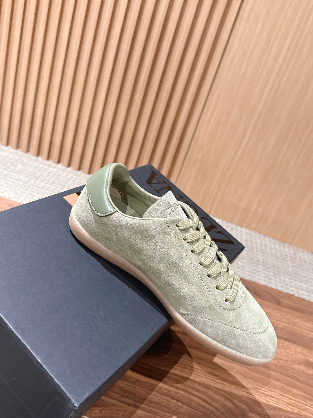 Zegna 232 Camurça verde