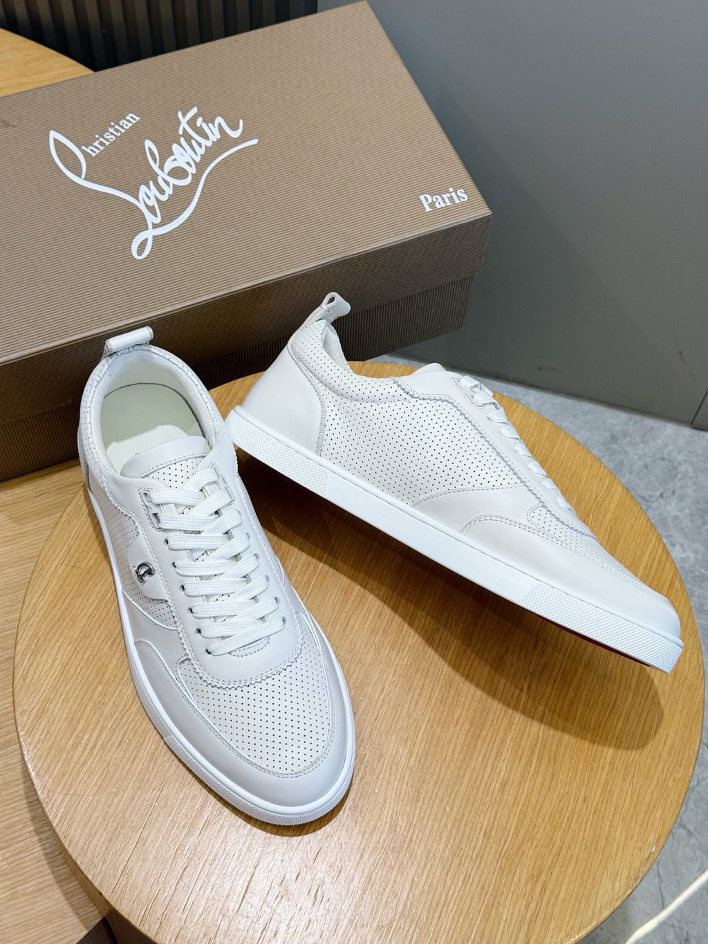 C. Louboutin Tênis Tutti Rui branco