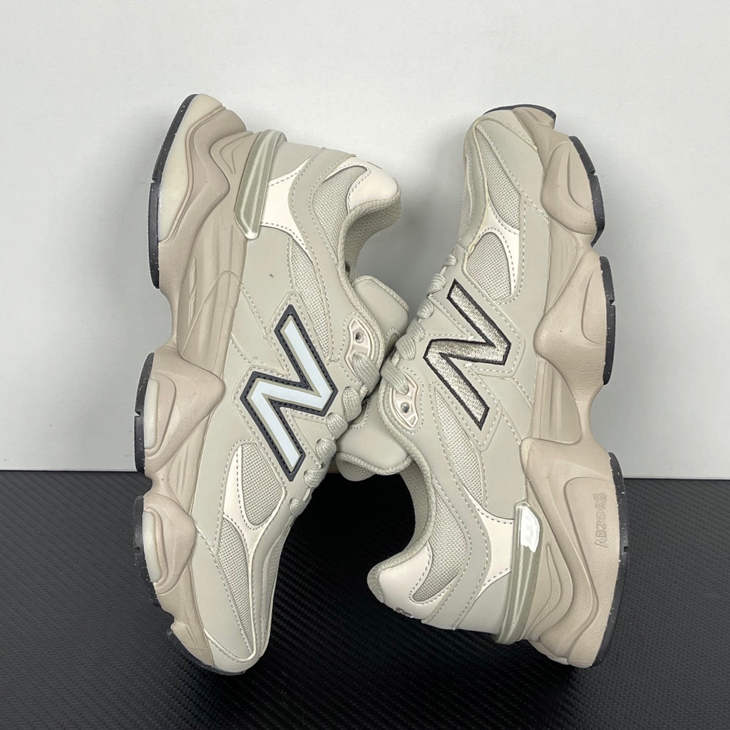NEW BALANCE 9060 bege escuro