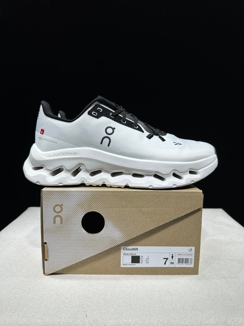 Tênis On Cloudtilt Branco/Preto