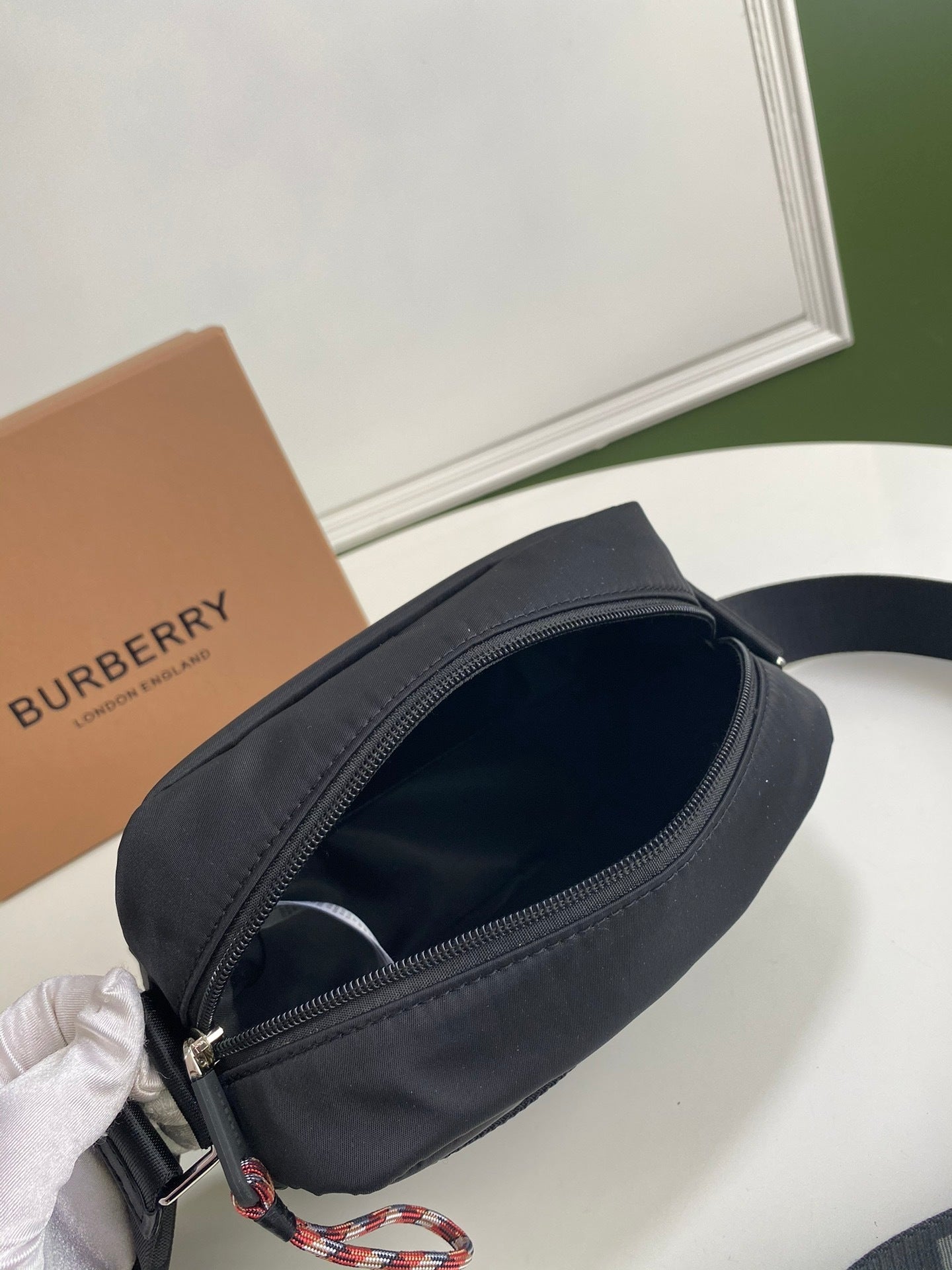 Bolsa Pochete Burberry Preto 22x11x16.5CM