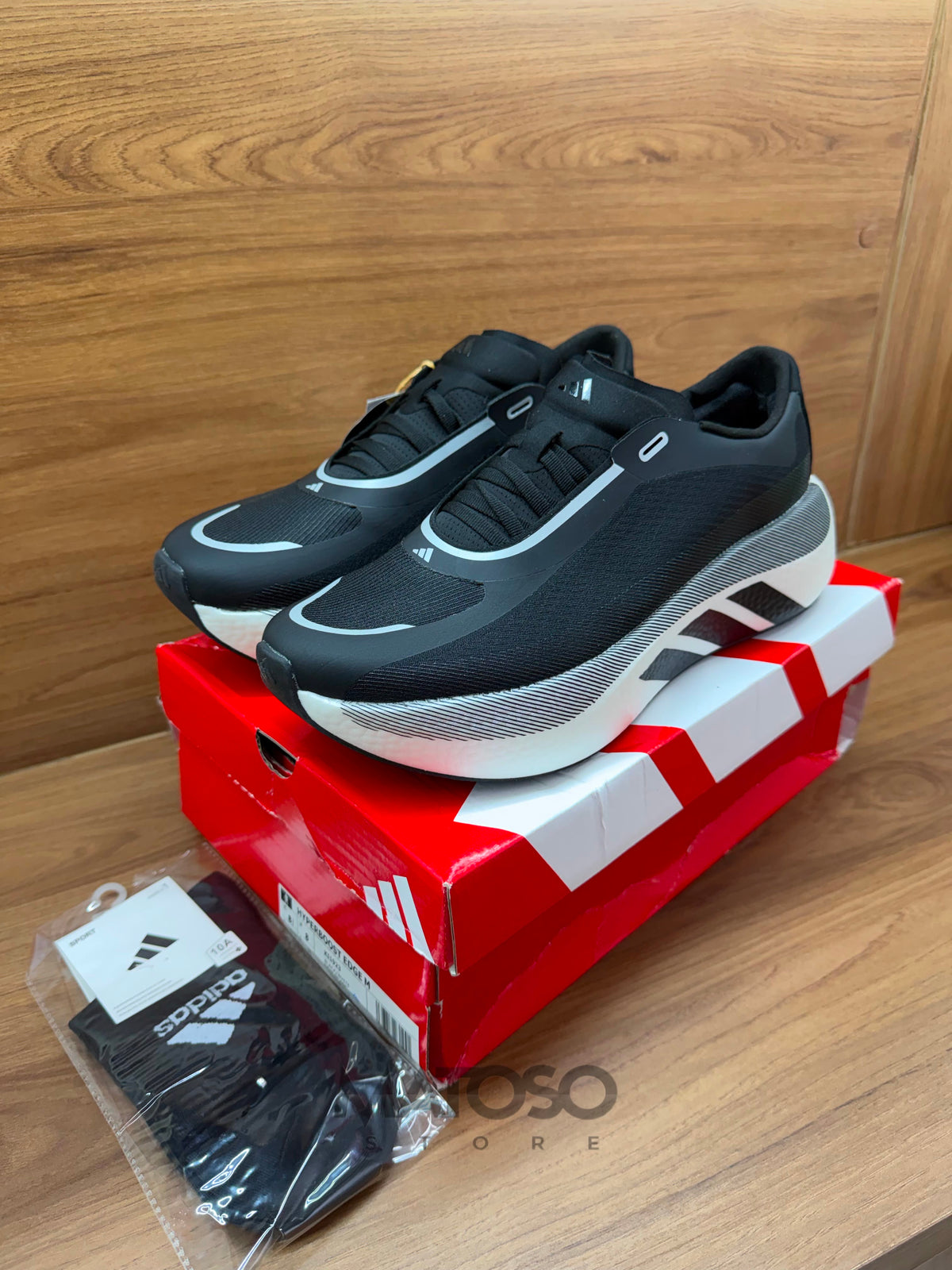 Adidas Hyperboost Edge preto/branco