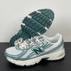 Tênis New Balance NB 740 verde