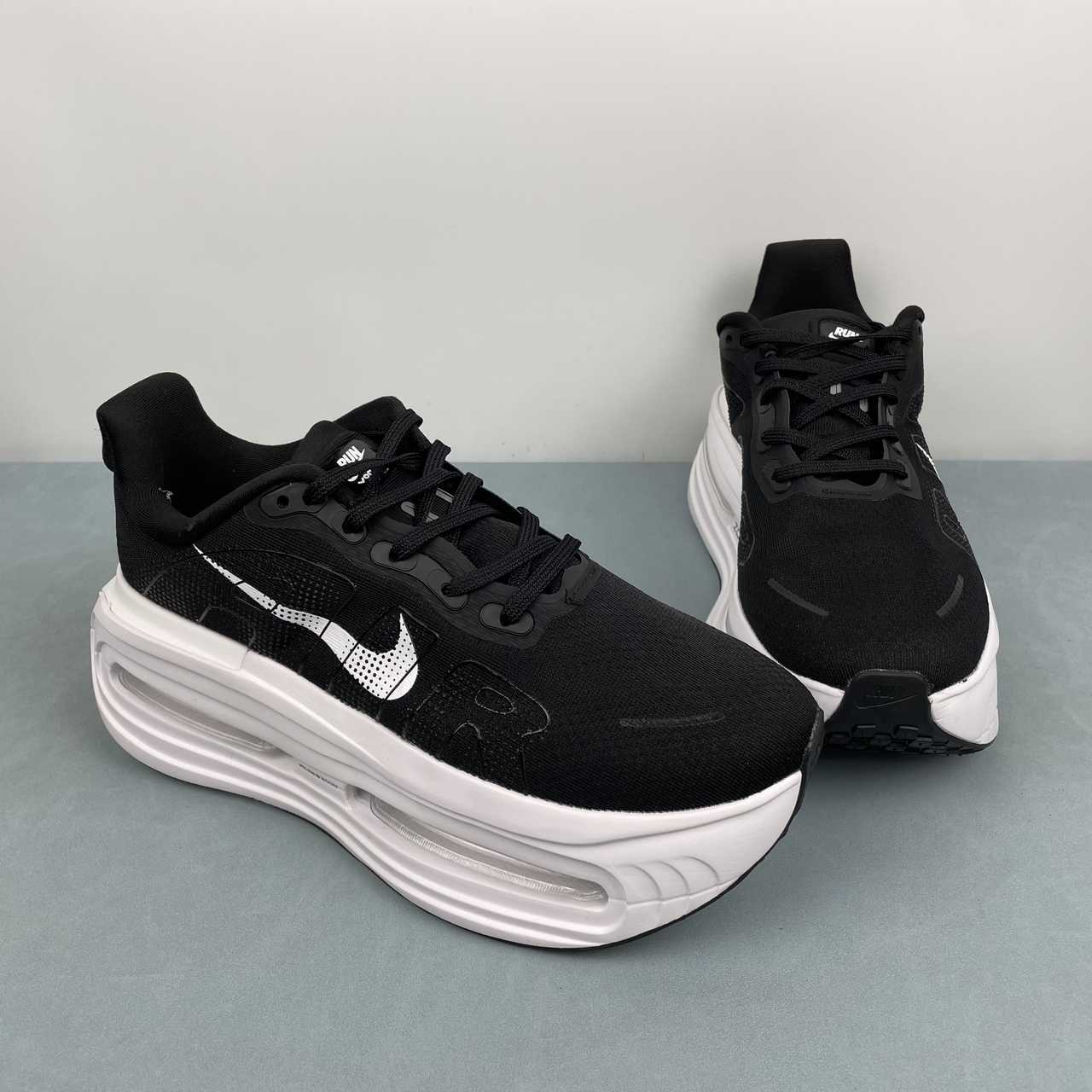 Vomero Premium Branco/Preto