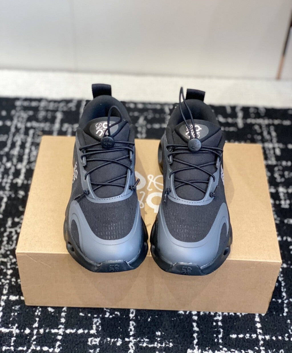 Tênis On Cloudsolo x LOEWE Preto
