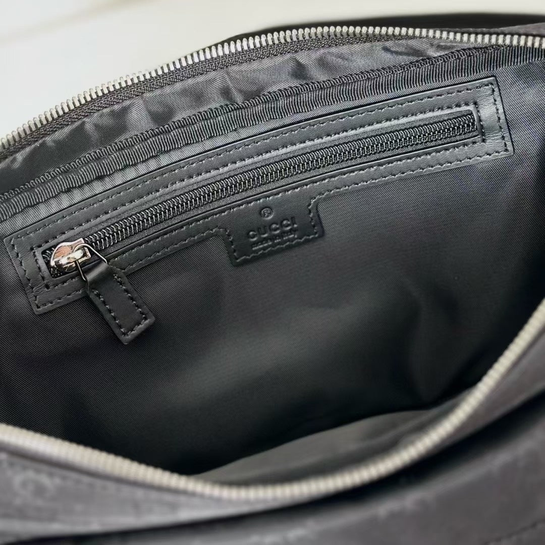 Bag Gucci GG Canvas Slingbag Preto  34x15x10cm