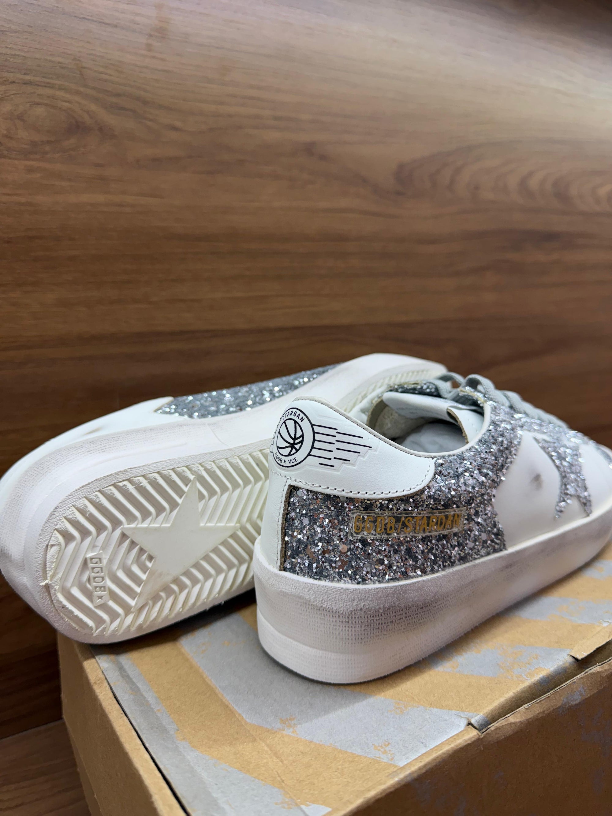 Tênis Golden Goose branco/brilho