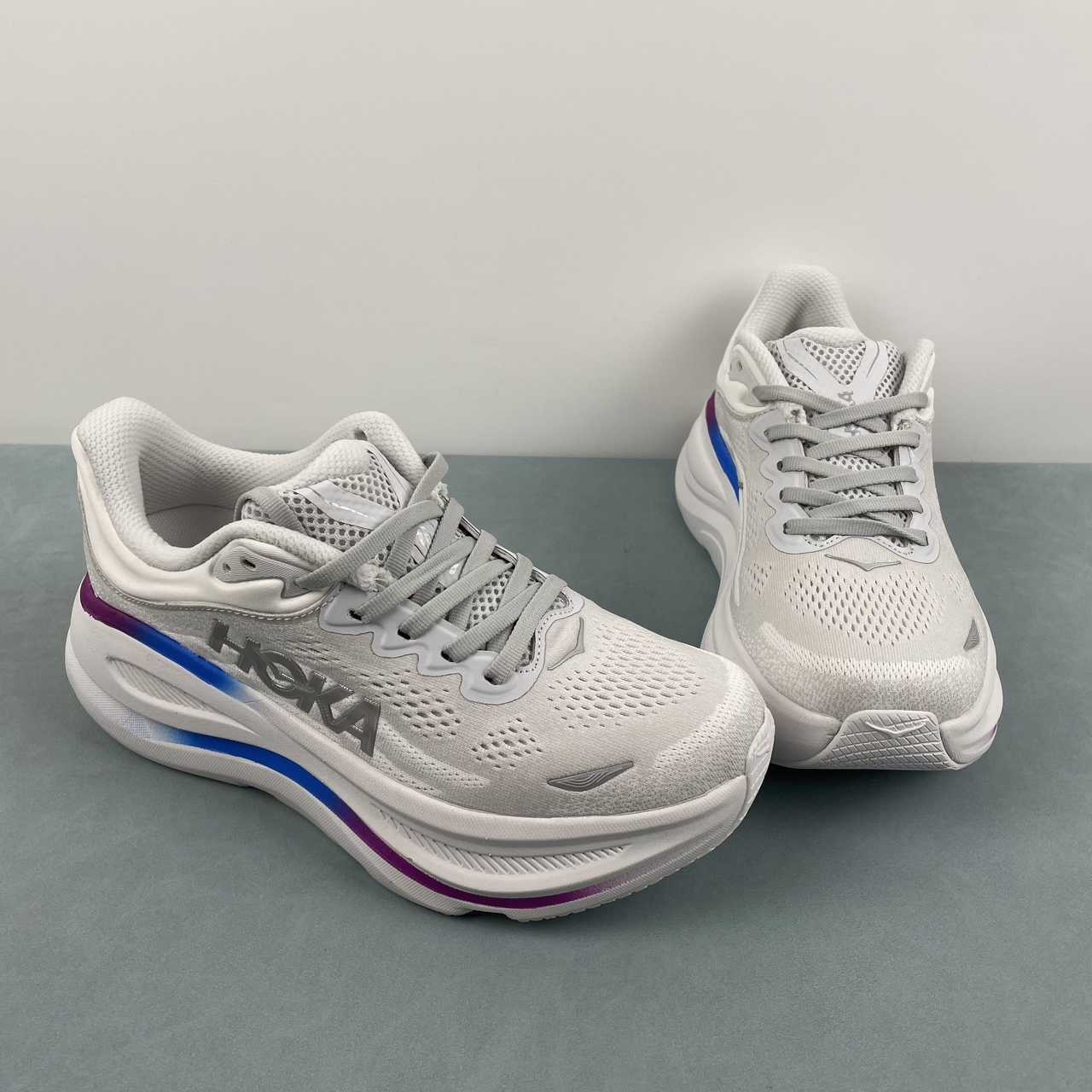 Tênis HOKA One One Bondi 9 branco/multicolor