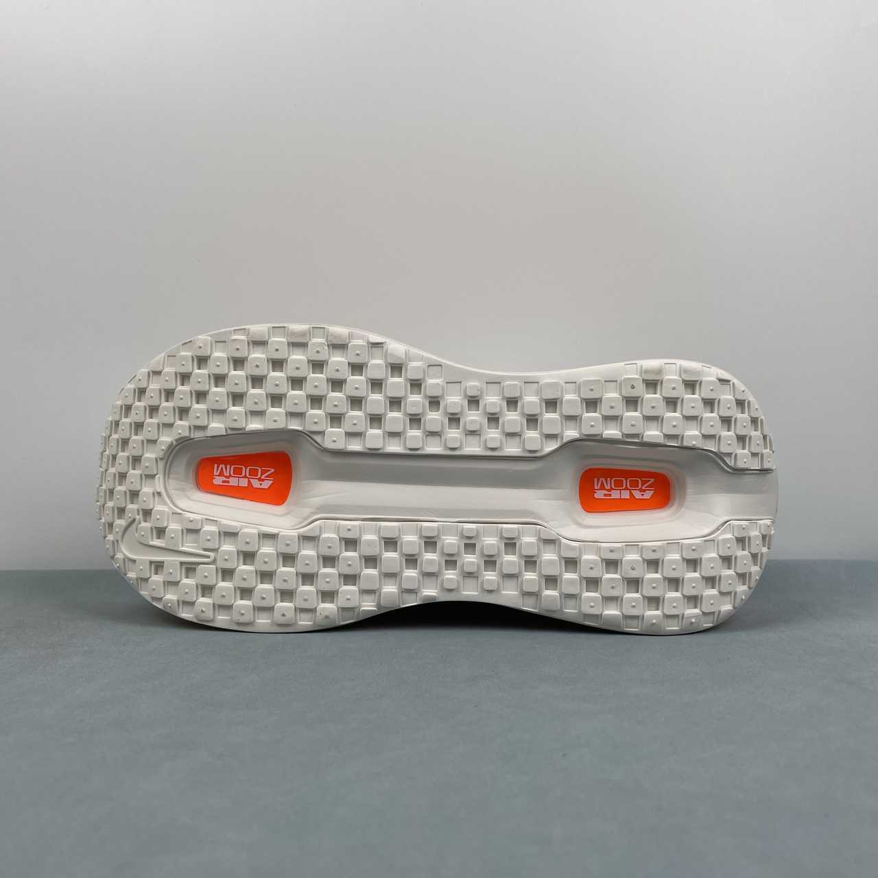 Vomero Premium Branco/Laranja