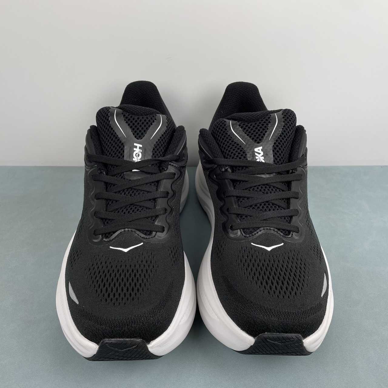 Tênis HOKA One One Bondi 9 Preto/Branco