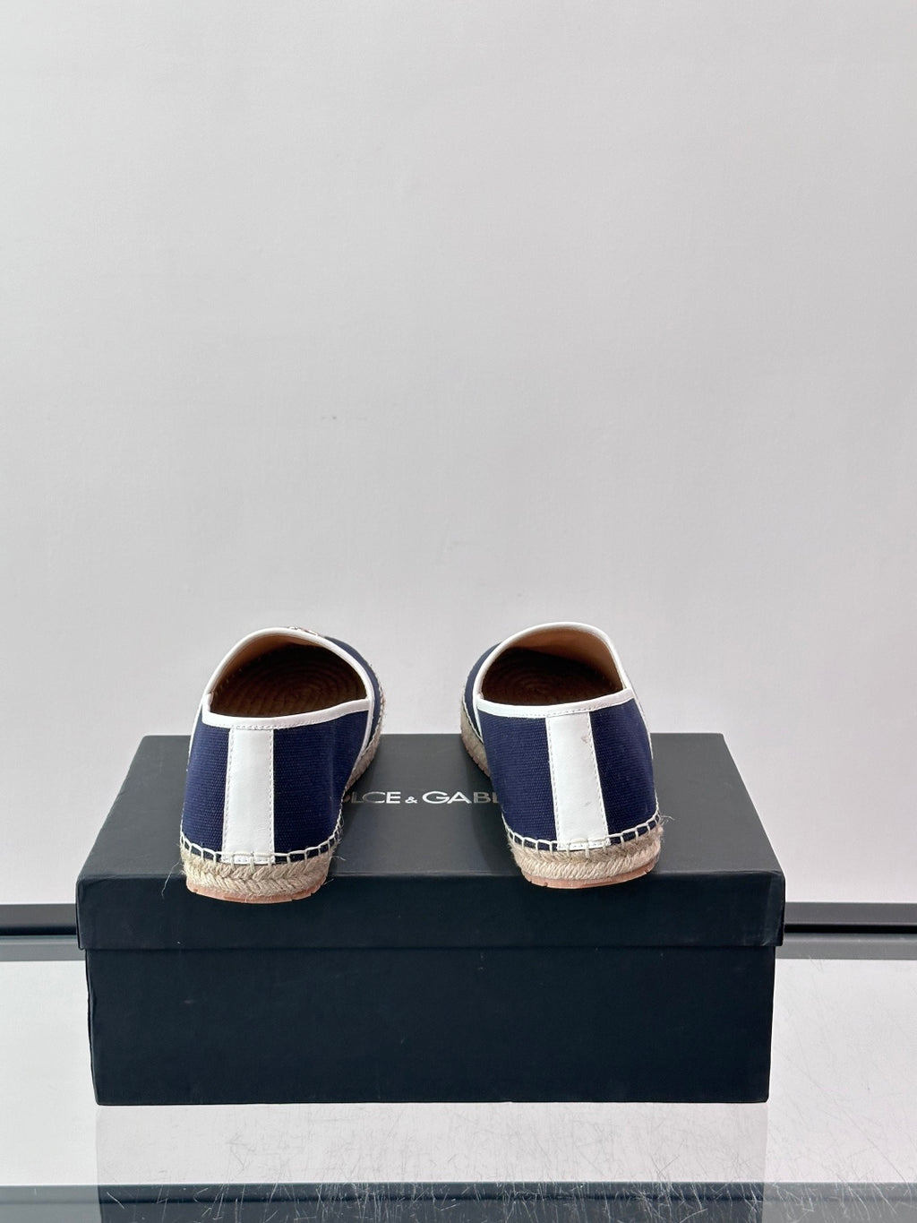 Espadrilhe DG com logo gravado azul