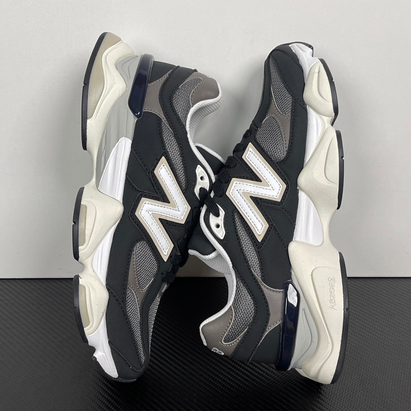 NEW BALANCE 9060 preto