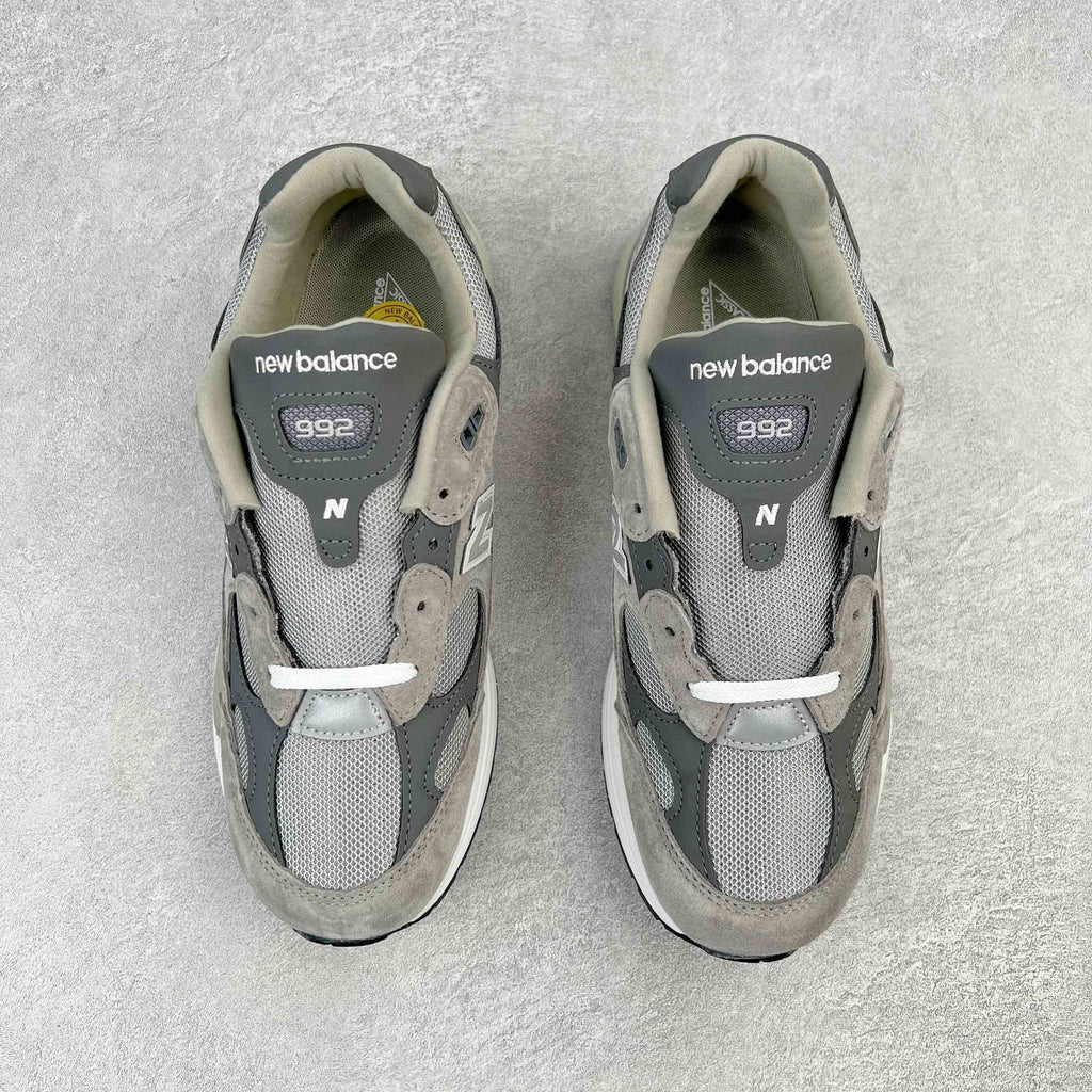 NEW BALANCE 992 Grey Silver