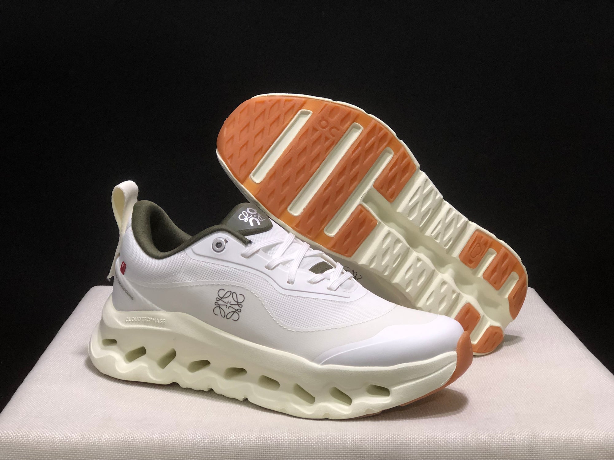 Tênis On Cloudtilt x LOEWE Branco/Bege/Verde