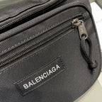 Pochete Balenciaga Explorer com Logo 317x15cm