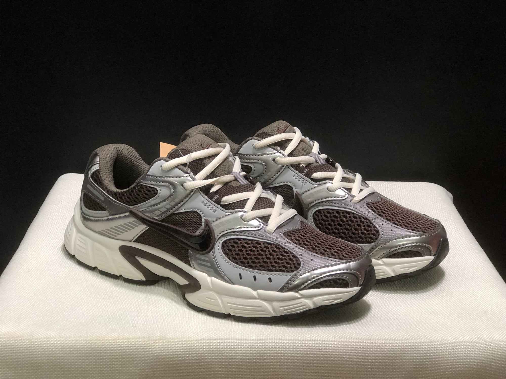 Nike V5 RNR marrom