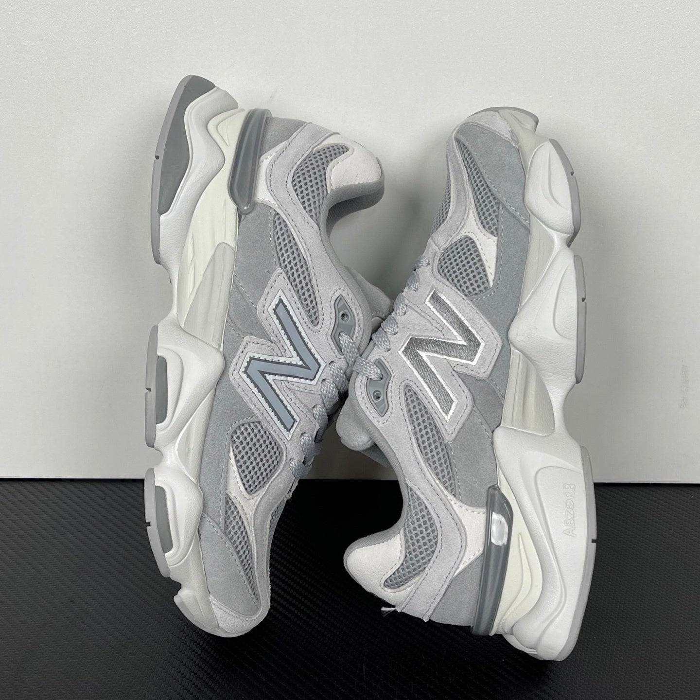 NEW BALANCE 9060 cinza/branco