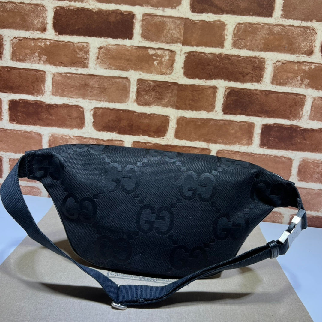 Pochete Gucci GG Jumbo Preta 39X17X4cm