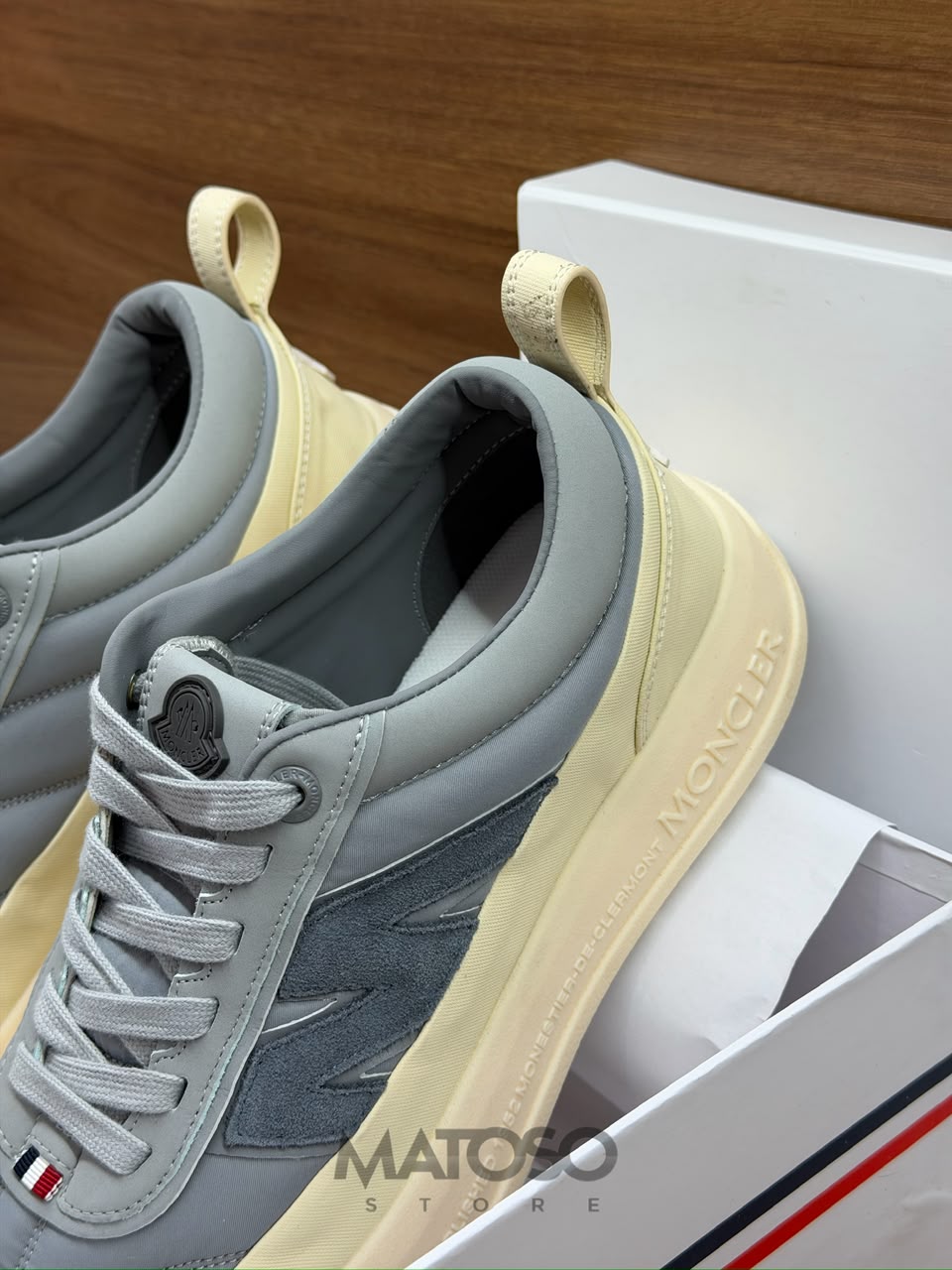 Moncler cinza 41br pronta entrega